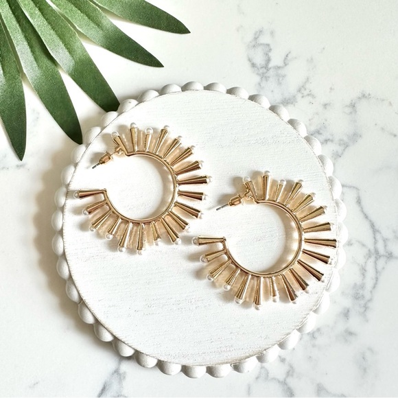 2/$30🌵 Gold Tone Sun Ray Faux Pearl Hoop Sunburst Circle Earrings Jewelry Boho - Picture 4 of 8